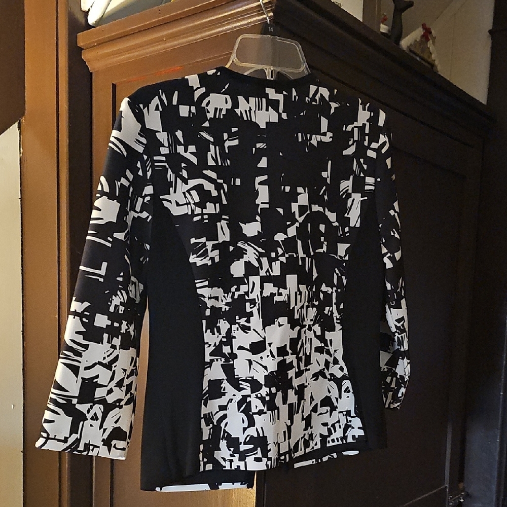 Joseph Abstract Black and White Blazer - Picture 4 of 4